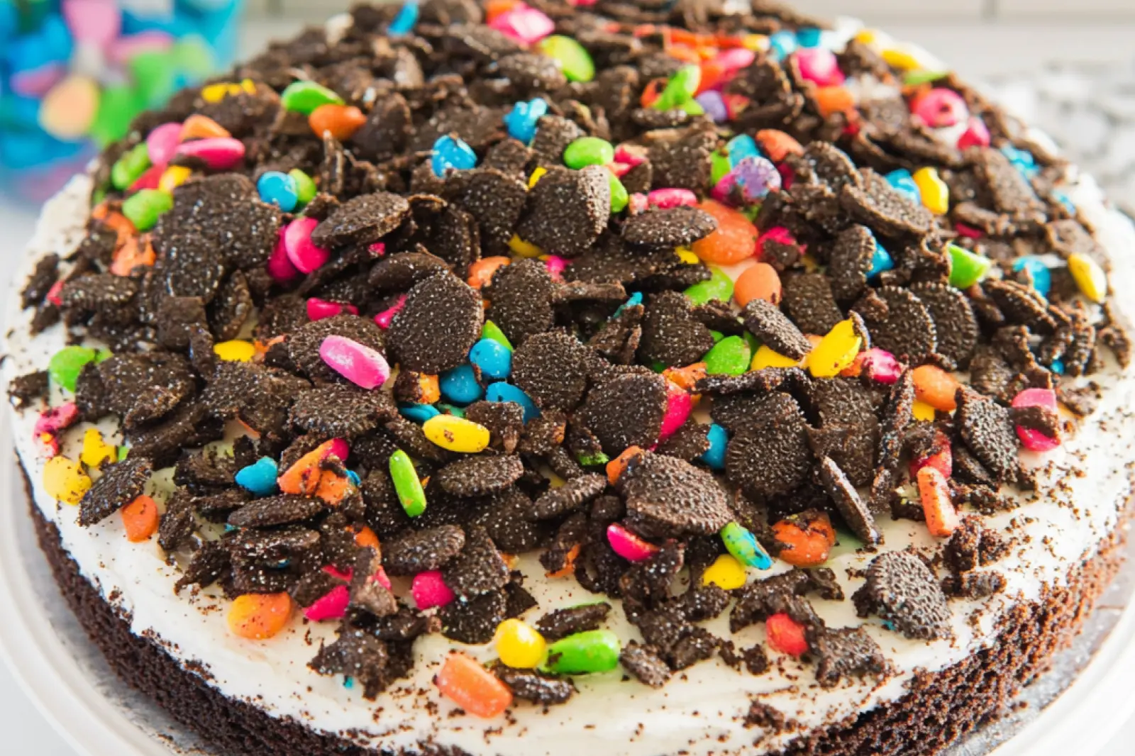 OREO DIRT CAKE centered hero view, clean and uncluttered